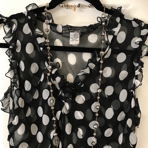 Blouse - Picture 2 of 3